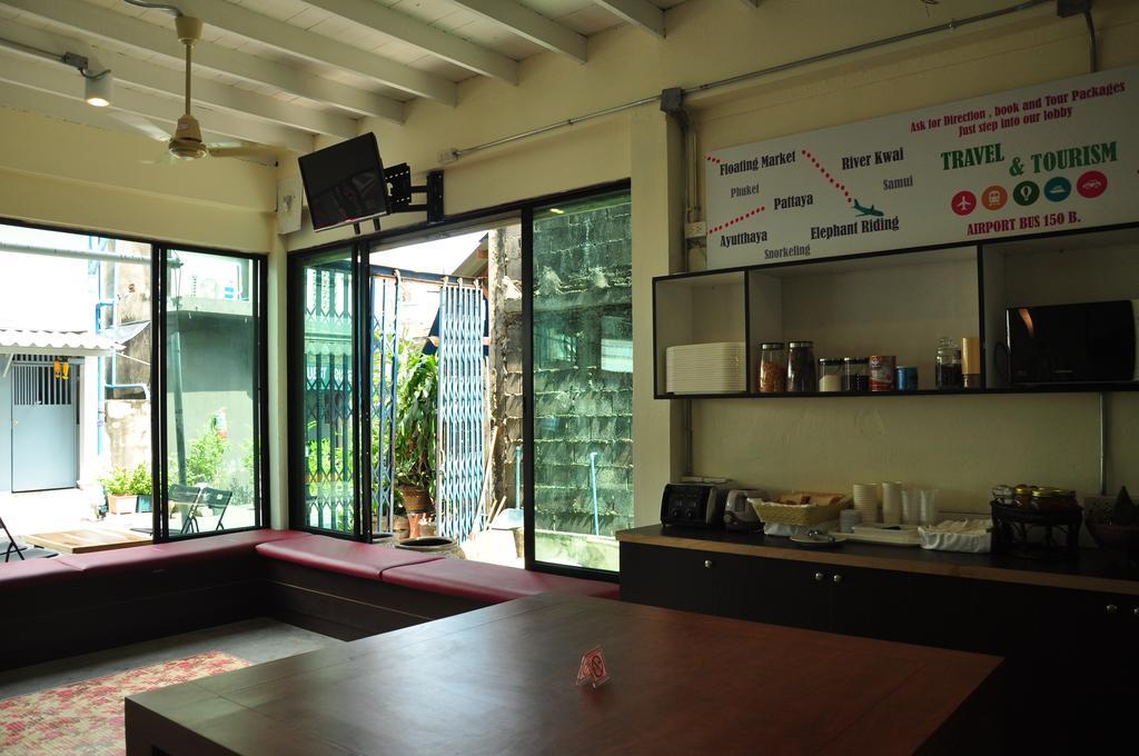 Sabye Club Hostel Bangkok Extérieur photo