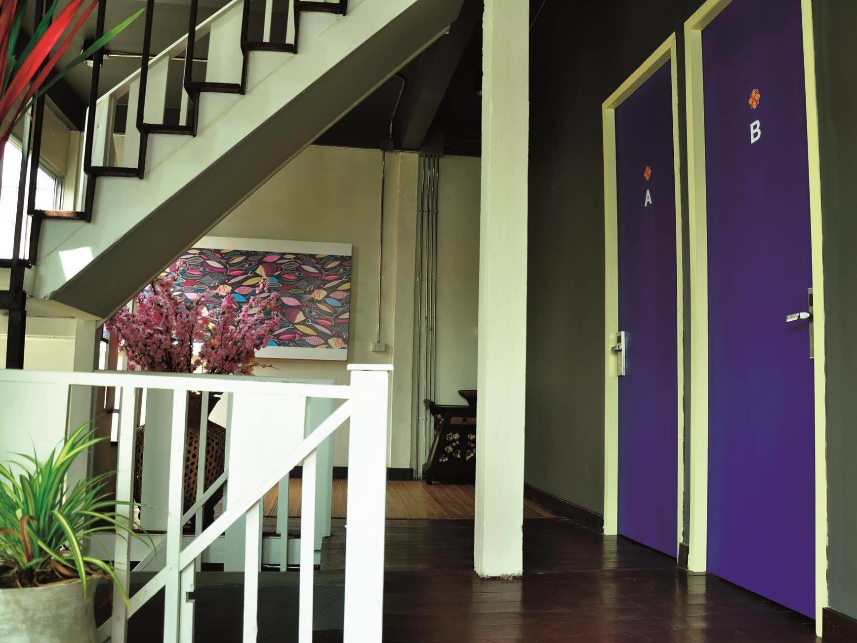Sabye Club Hostel Bangkok Extérieur photo